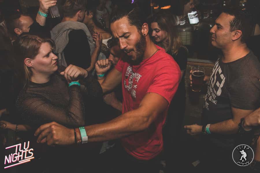 Tel Aviv: Pub Crawl with 4 Stops and Free Shots - Music Styles, Shoes, and the 21+ Rule