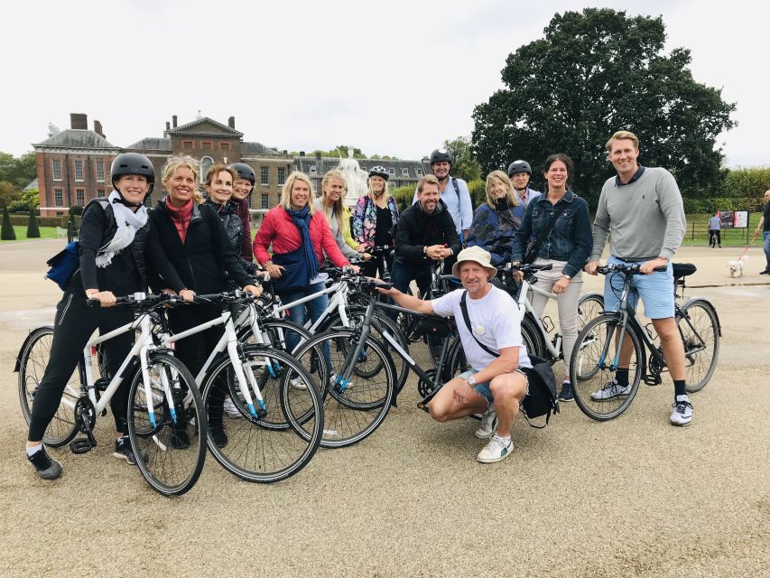 The London "Big Six" and a Pub. 5.5 hour tour - A snack break that keeps the day comfortable