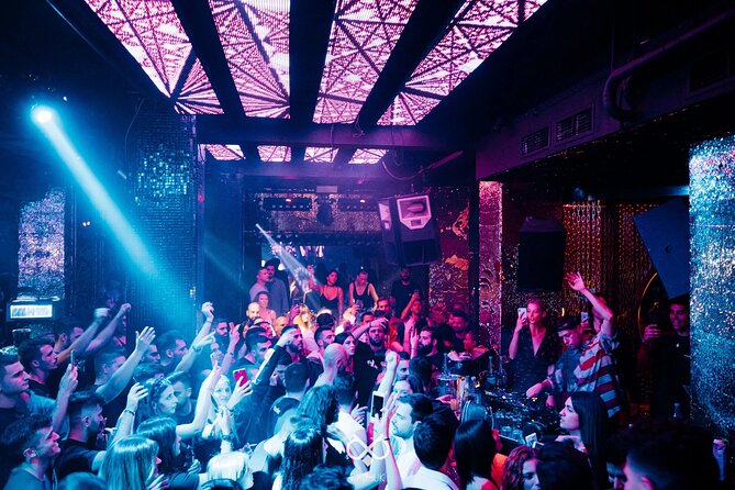 The NightCrawlers | Athens Bar Hopping | Pub Crawl - When the plan changes: crowded venues and last-minute swaps
