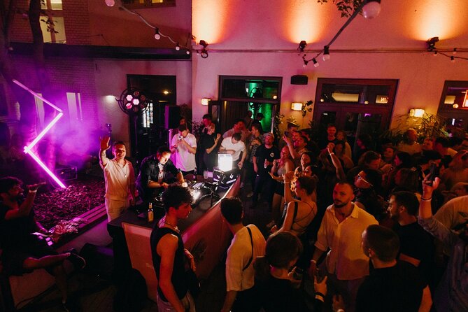 The Original Athens Pub Crawl - Included vs. Not Included: Plan Your Night Like a Pro