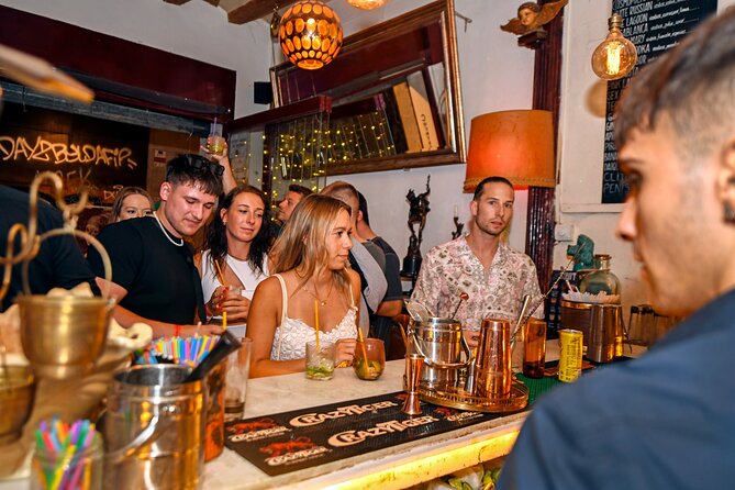 The Original Hamburg Pub Crawl Sex & Crime St. Pauli Tour - The Bar-to-Bar Rhythm: Shots, Stories, and Stops Around the Reeperbahn