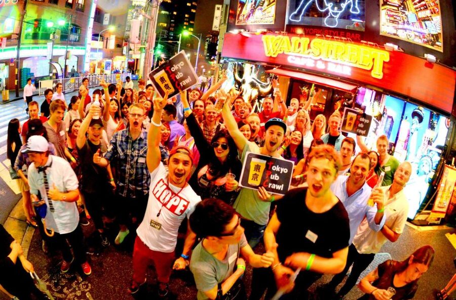 Tokyo: Pub Crawl and Bar Tour - Roppongi meeting point: Bar Propaganda, fast friends, no awkward start