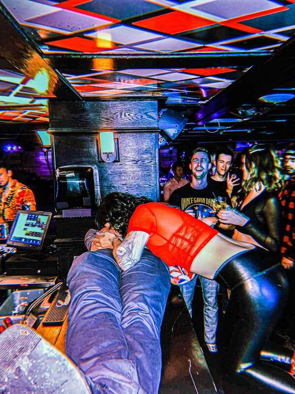 Vancouver: Gastown Pub Crawl - Free cover and skip-the-line perks: where the $21 value shows up