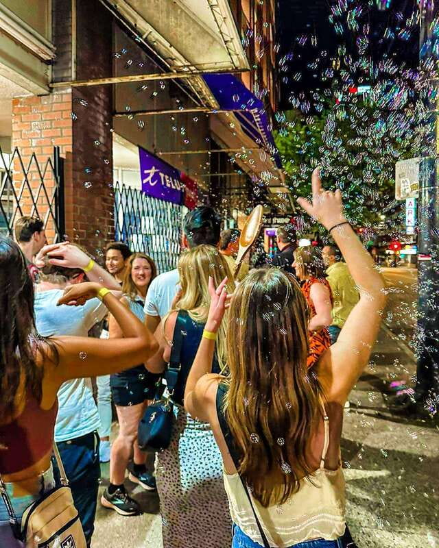 Vancouver: Gastown Pub Crawl - Tips to make it smoother: how to pace drinks and still have fun