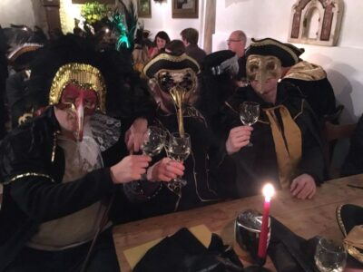 Venice: Venetian Style Carnival Pub Crawl - Meeting at Ca’ Rezzonico: The Easy Start and the Clock