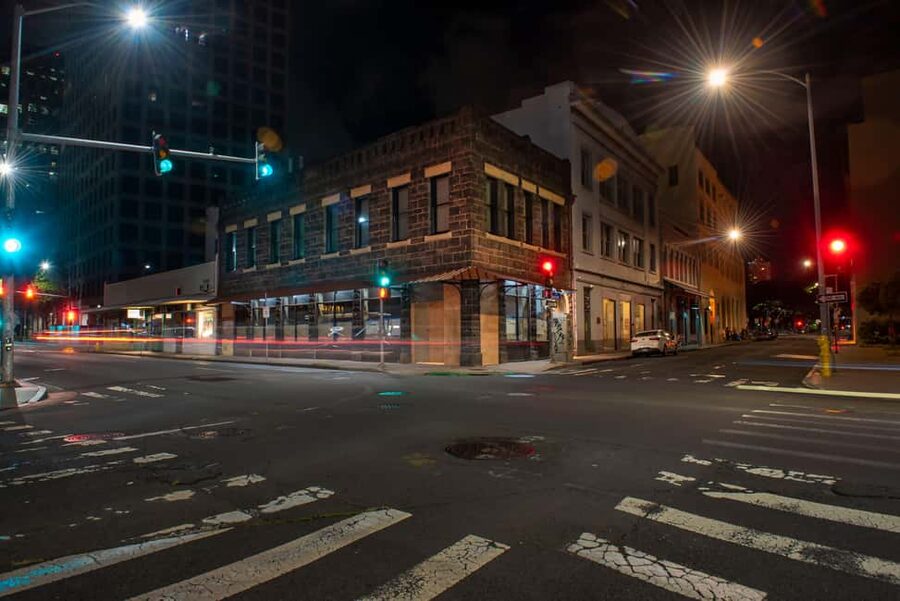 Waikiki Ghosts Boos and Booze Haunted Pub Crawl - Should you book this haunted pub crawl?