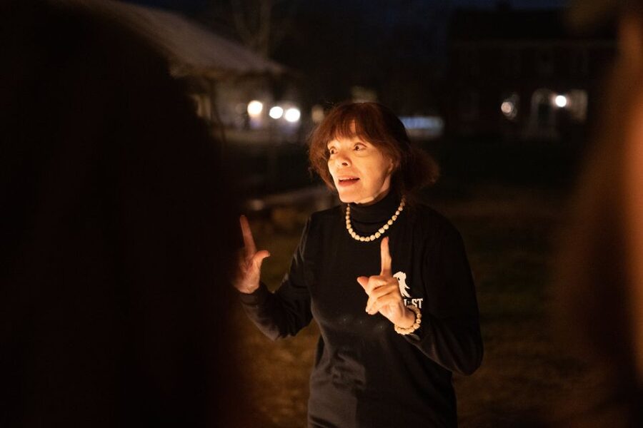 Washington DC: Ghosts Boos and Booze Haunted Pub Crawl - The National Theatre story: a darker kind of DC intrigue