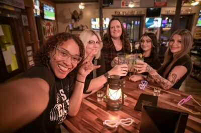 Wilmington: Boos and Booze Haunted Pub Crawl - How The Timing Really Works: Two Hours, Several Stops, Lots of Walking