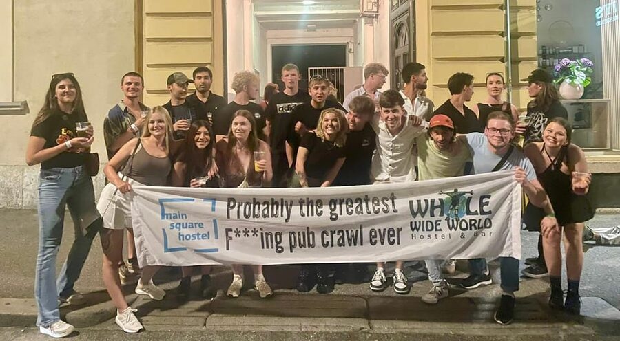 Zagreb: Pub Crawl, 1-Hour of Unlimited Drinks, & Club Entry - FAQ